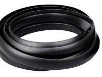 Резинка уплотнительная лобового стекла 15х7мм (черный)