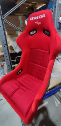 Сиденье спортивное ковш LM Vios размер - L (красный)