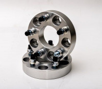 Проставки ступичные 5х108 ЦО65.1 20мм 1.5